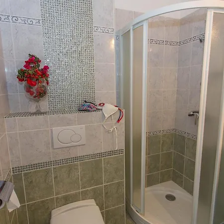 Face Avec Terrasse, Proche Plages Et Centre, Wifi Gratuit - Fr-1-196-216 Apartment *